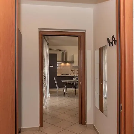 Acero Rosso 88 公寓